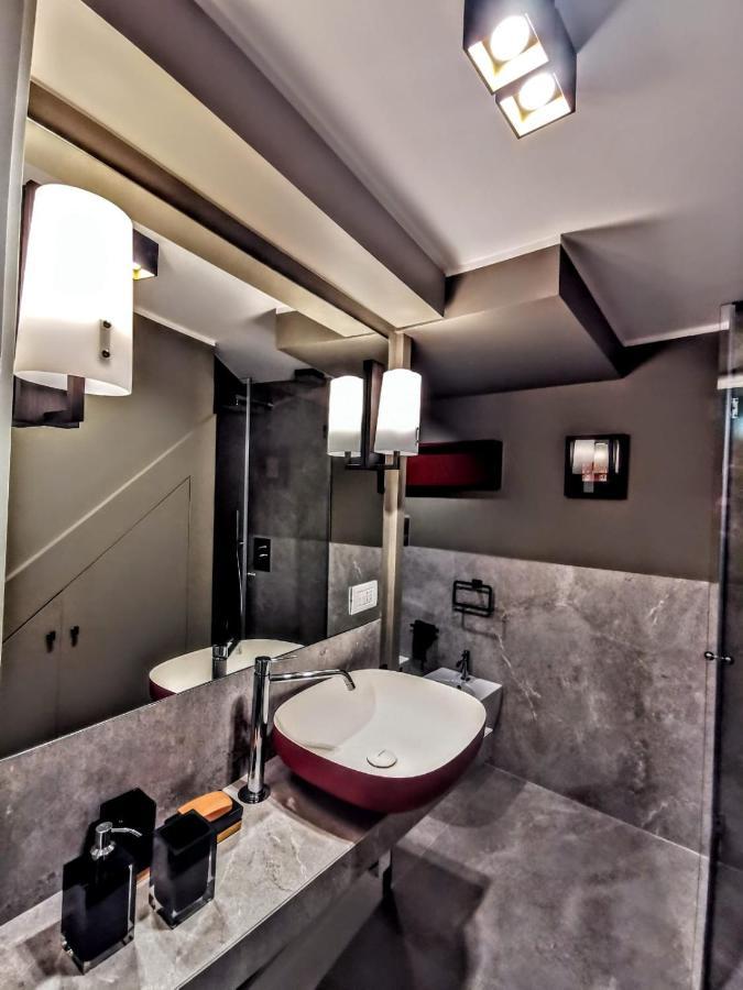Salottino Carafa By Salotto Borbonico Apartment เนเปิลส์ ภายนอก รูปภาพ